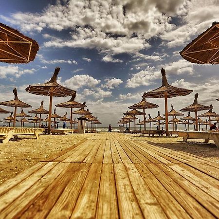 Mario Apartamente - Romantic Mamaia Exteriör bild